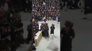 Belz Rebbe Dancing Mitzvah Tantz At His Einikels Wedding - 18 Sivan 5783