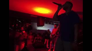 Download Lagu Icons \u0026 djudju v - serka serka ( live )  MP3