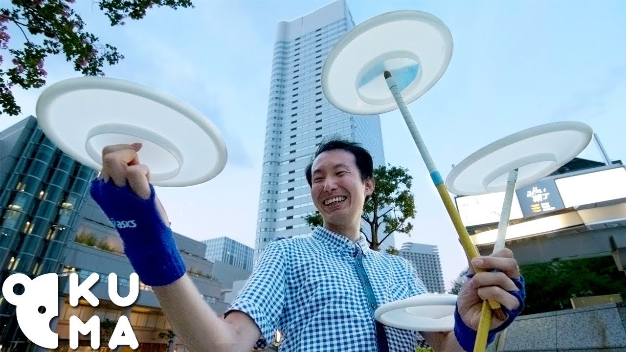 Flying Saucers // Japan's 1 Plate Spinner YouTube