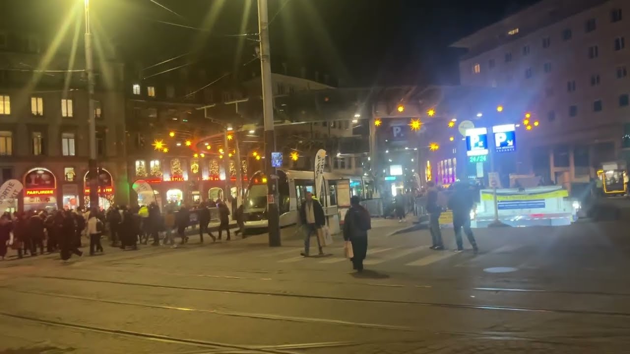 🎄 Страсбург, Рождественский костюм Железного человека ✨🏙️ 