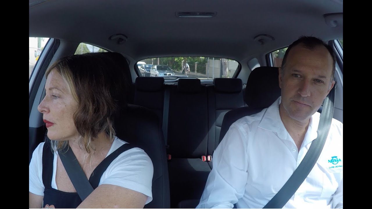How to learn to drive around the circle in the center of the city Are there rings of different configurations How to learn to drive around the circle in the center of the city Are there rings of different configurations