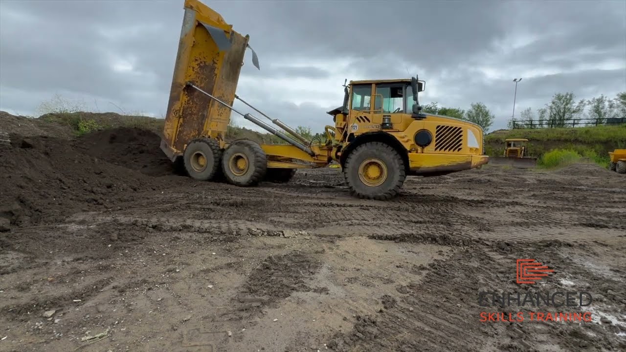Articulated Dump Truck Training Test (CPCS/NPORS): What You Can Expect to Do – Volvo A25