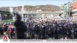 S Korean authorities call off attempt to detain Yoon over fears of clashes with supporters