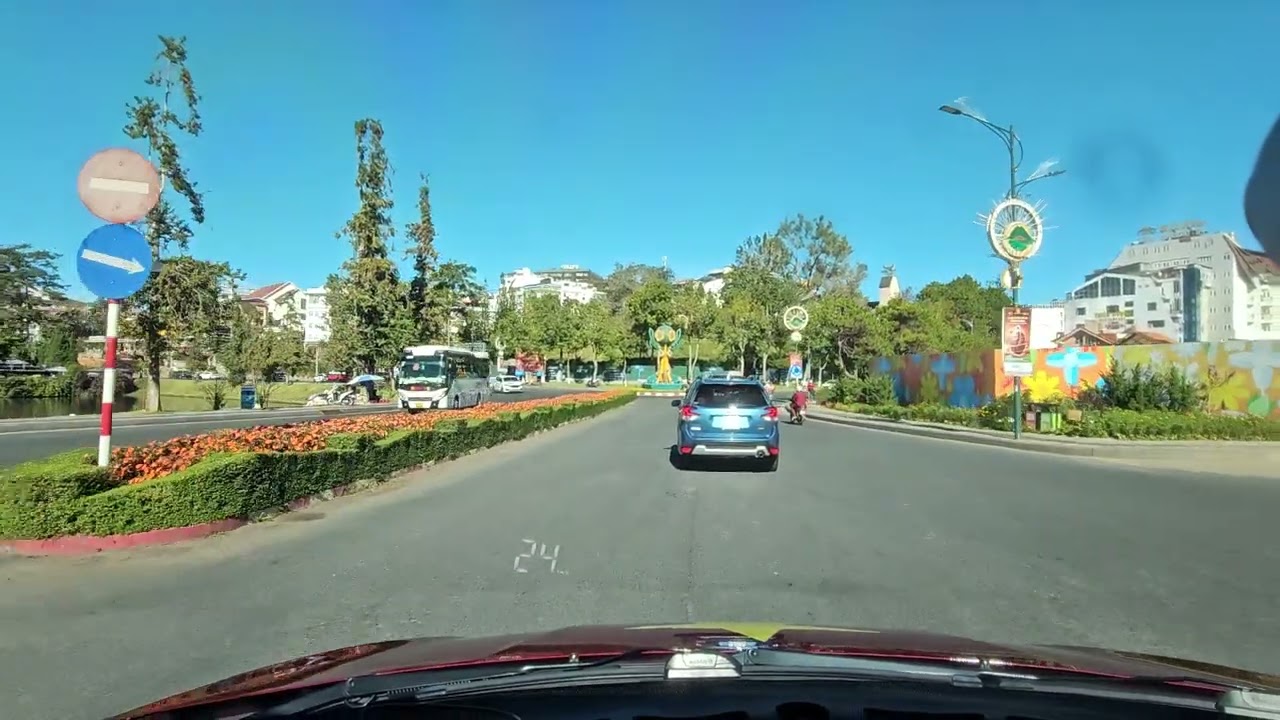 Bổ túc tập lái xe số tự động luyện lái Sài Gòn-  Đà Lạt .dạo bờ Hồ Xuân Hương  đổ đèo Prenn về TPHCM