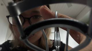 5 minutes of your favourite eyelash curler trigger ♡ | no talking ASMR