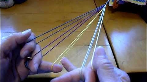 5-loop square fingerloop braid pt.2