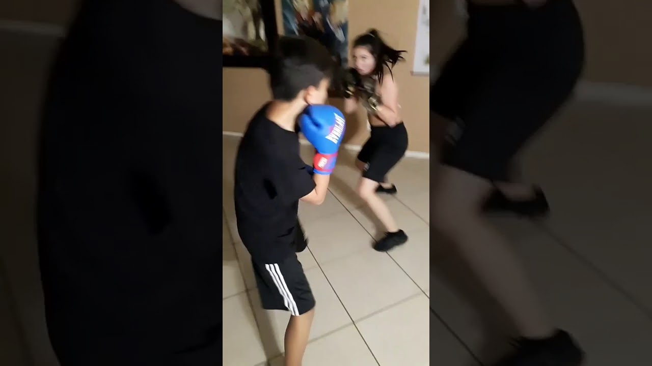 BOY VS GIRL | BOXING | FightingSkills
