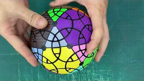 Rhombic Triacontahedron V1 F1 - a first try