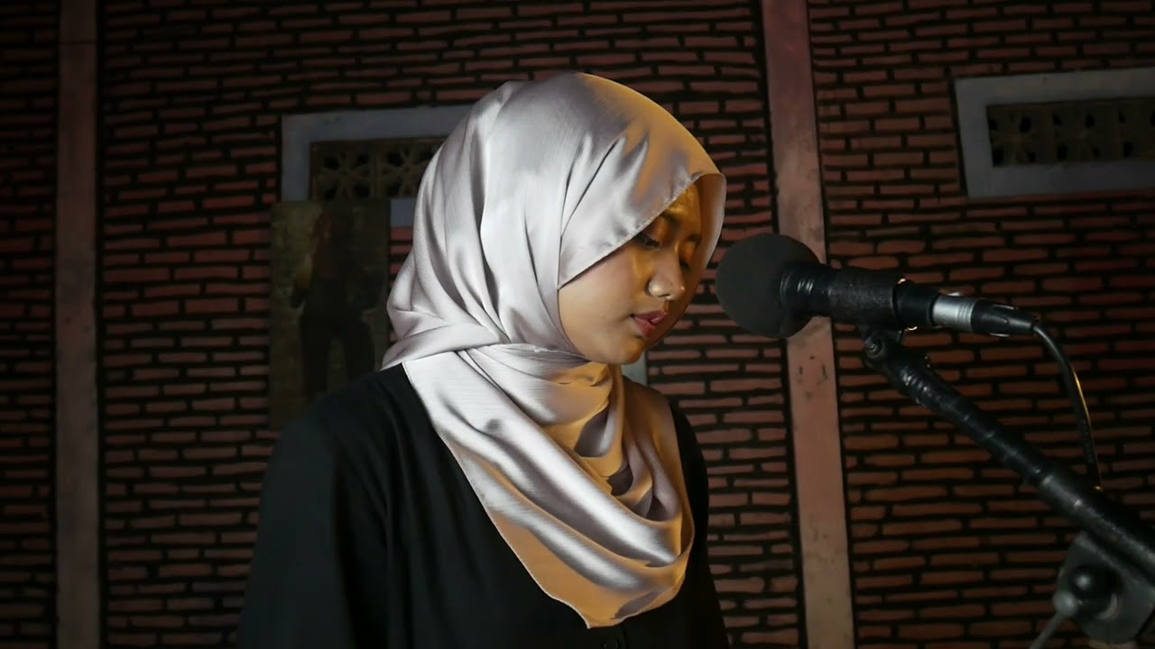 Roman Picisan Cover By Rima R