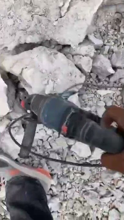 How to Break Up Concrete With A Demo Gun ?