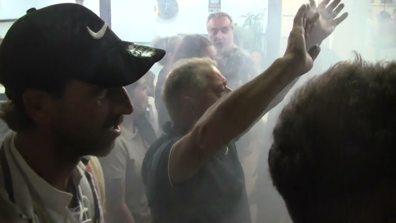 Sergio Moreno ... Show Case .. Café Central