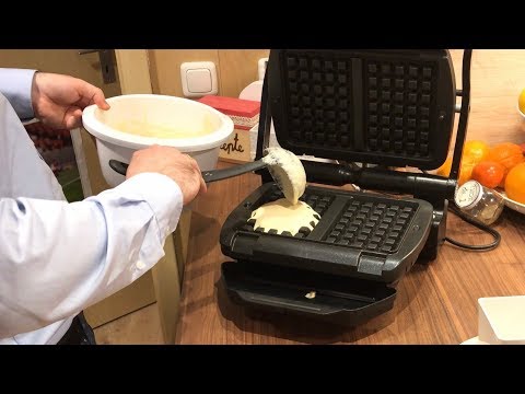 Mit diesem Video möchte ich Euch zeigen, wie man schnell und lecker Zucchini-Waffeln machen kann. Fo. 