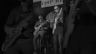 Grownsexy vibes w/ Sy Smith in Houston! Next stops: STL 4/10, Indy 4/11-12! #sysmith #livemusic Wealth