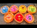 アンパンマンたちがいろんな色の水風船のプールで遊ぶよ！
