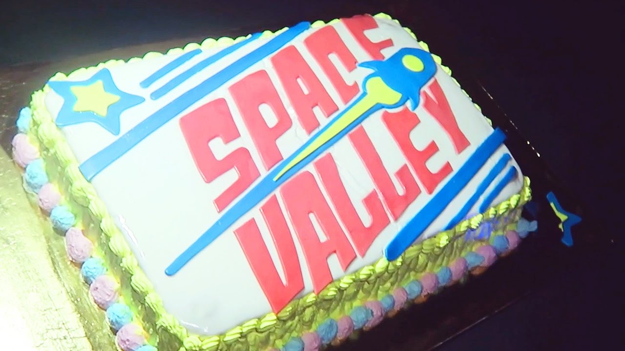 UNA TORTA PER IL NUOVO CANALE!