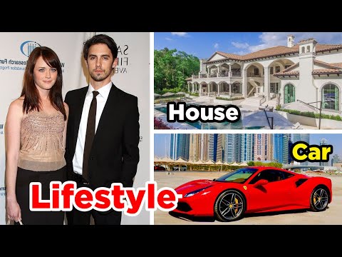 Video: Alexis Bledel Net Worth