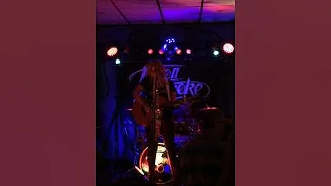 Tabitha Cooley singing "Tennessee Whiskey" Chris S...