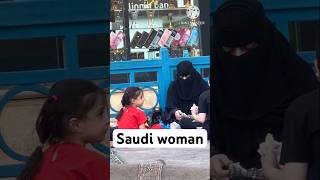 Saudi hijabi women??