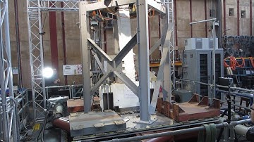 Large Scale Shake Table Experiment on RC Column @ University of Bristol