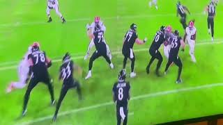 BROWNS RONNIE HARRISON INTERCEPTS LAMAR JACKSON BROWNS 3RD INT OF THE FIRST HALF!!!