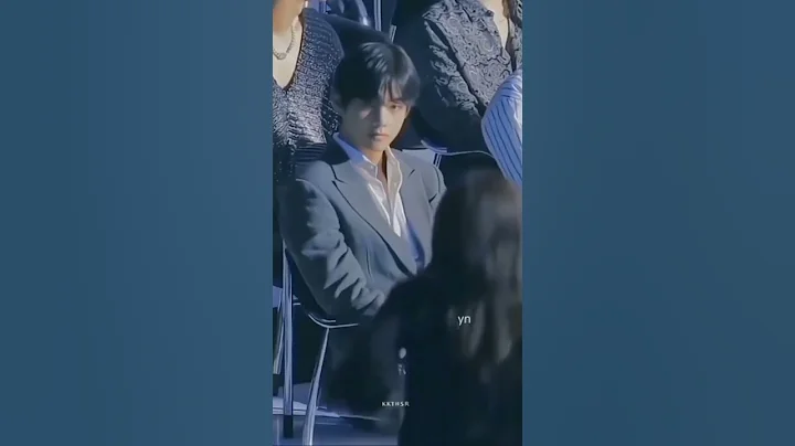 See how Taehyung is staring at this girl..😁🤭#my_edits_on_V#jimin#jungkook#taehyung#thv#bts#shorts