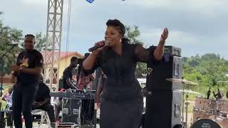 Piesie Esther Performs at Aplus's  late fathers Funeral