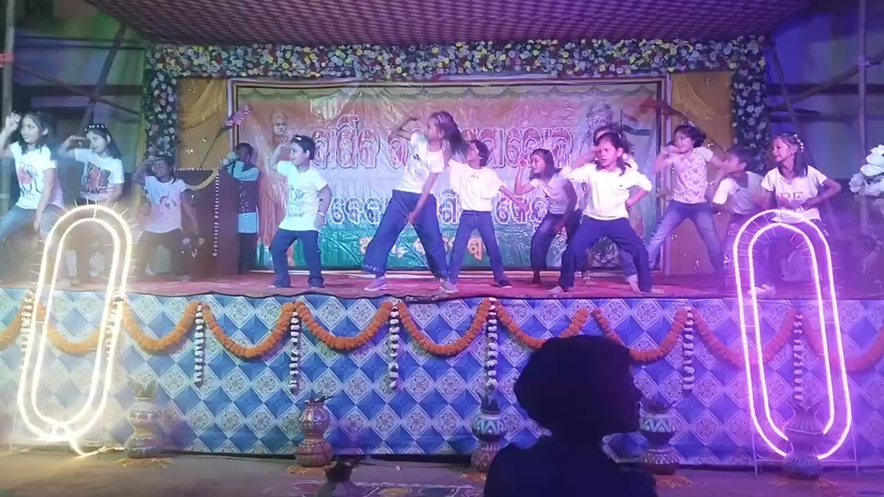 Tukuro tukuro superb dance 🕺 by VSK lil stars ⭐✨🥰