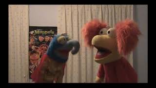 Gonzo and Red sing You Make It Feel Like Christmas