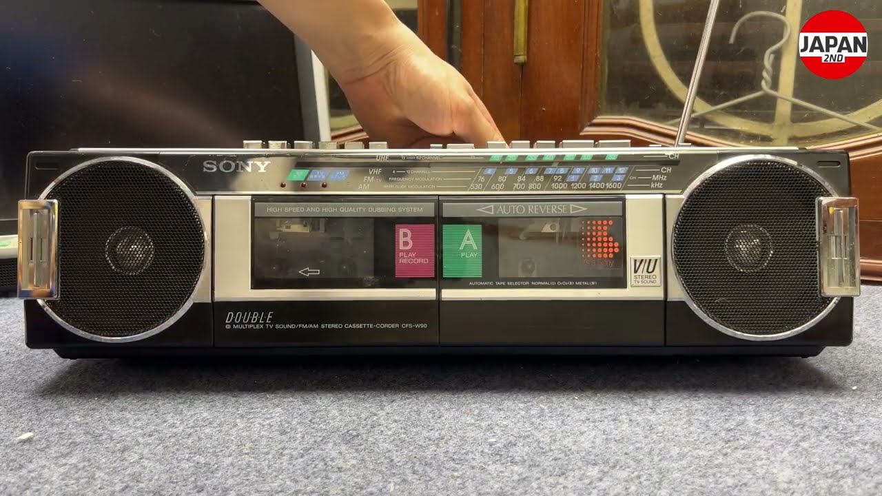 Sony CFS-W30 Dual Cassette Radio: Classic Sound | ソニー CFS-W30