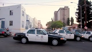 Полиция Лос-Анджелеса в районе мексиканской банды Полиция Лос-Анджелеса в районе мексиканской банды