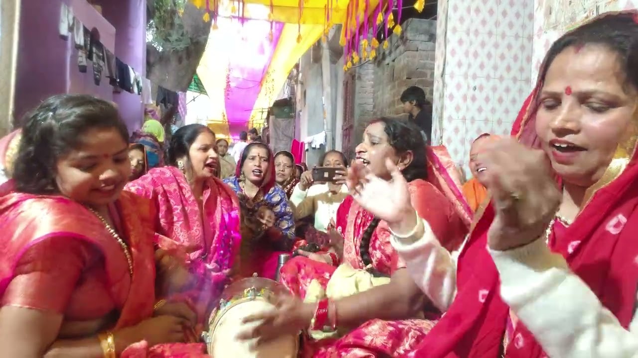 एकादशी की सभी को हार्दिक शुभकामनाएं 🙏🏻🌹👏🏻 मथुरा में बुला ले मोहे काना मेरा दिल ना लगे ♥️💞🤗 लाईक 👍🏻