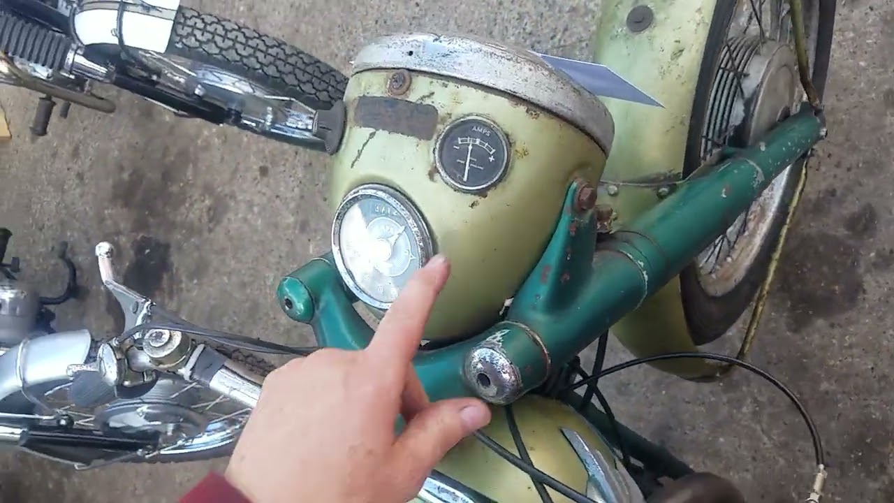 1963 Matchless G12CSR 650cc at Andy Tiernans #09227MCH