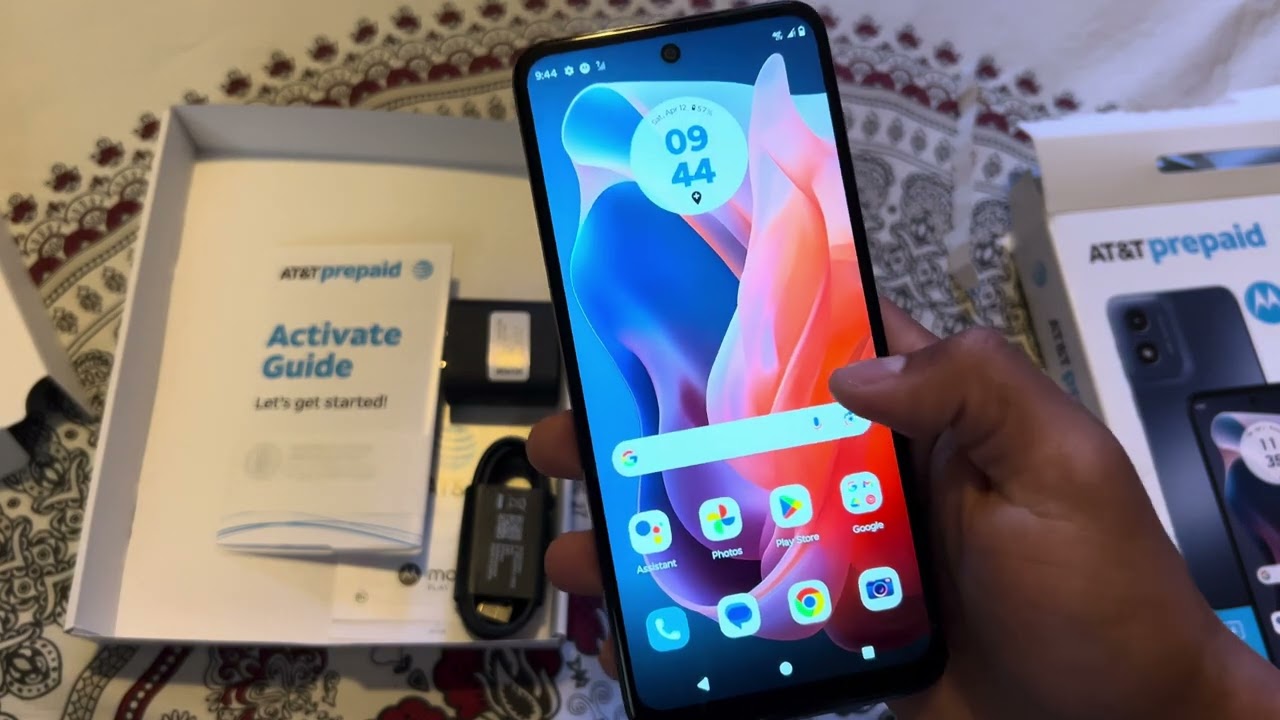 Moto G Play 2024 Unboxing and Quick Setup!