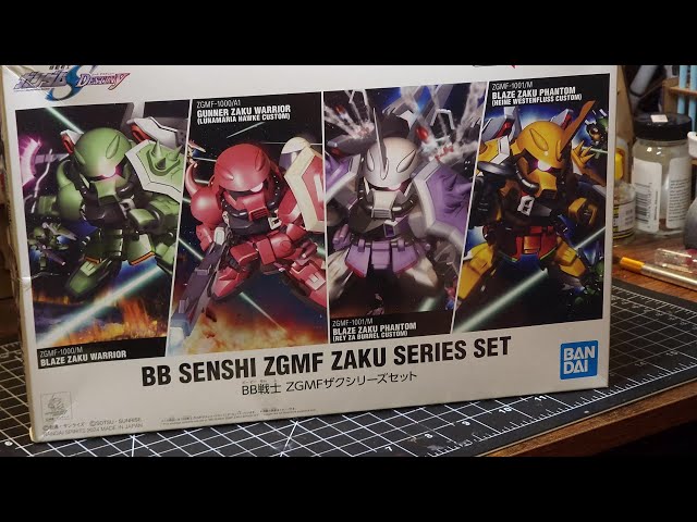 Unboxing the SD Zaku Warrior set from Gundam Seed Destiny - YouTube
