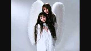 03. Llewellyn & Juliana - Star Angel.wmv