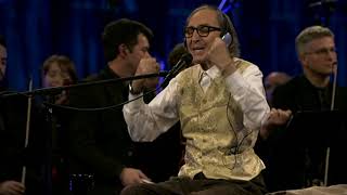 Miniatura del video "Franco Battiato - E Ti Vengo a Cercare (Live @ Pirelli Hangar Bicocca, 2016)"