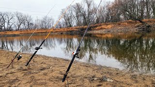 Bank Fishing the DEEPEST HOLE IN THE RIVER!! (Winter Fishing)