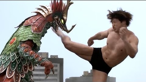 天才プロレスラー飯伏幸太×河崎実監督／映画『大怪獣モノ』予告編