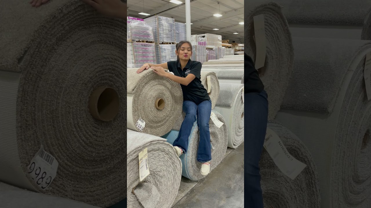 Wall-to-Wall Carpet vs. Carpet Tile - What's Best for You? 🤔