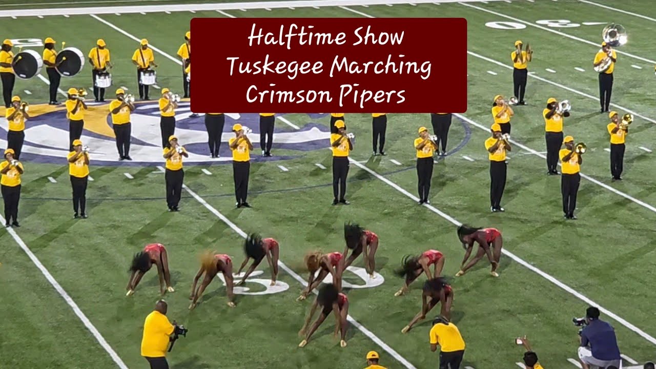 Выступление в перерыве | Группа Tuskegee Marching Crimson Pipers Band | Tuskegee vs Benedict