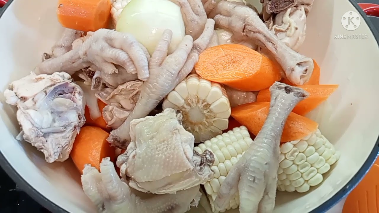 Homemade Chicken Stock With Chicken Feet For Baby Stock Hazlap Youtube