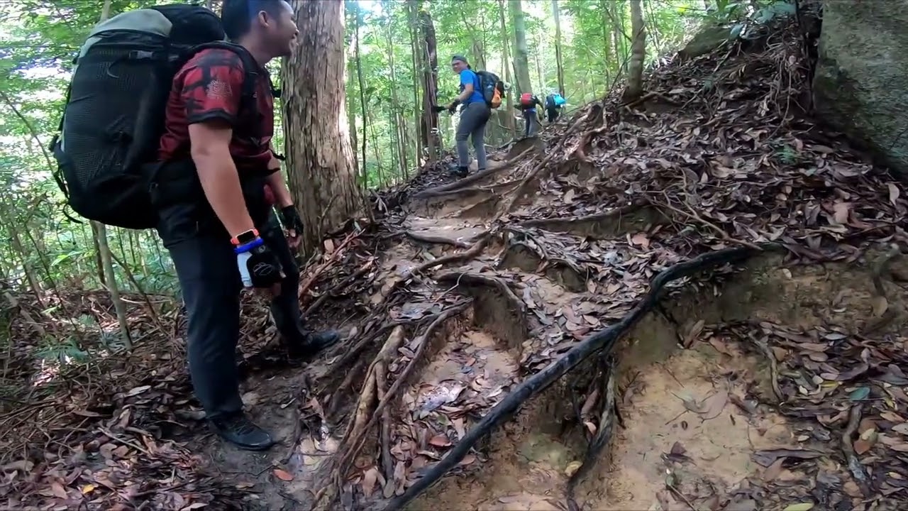 Misi Menawan Puncak Gunung Ledang 2022