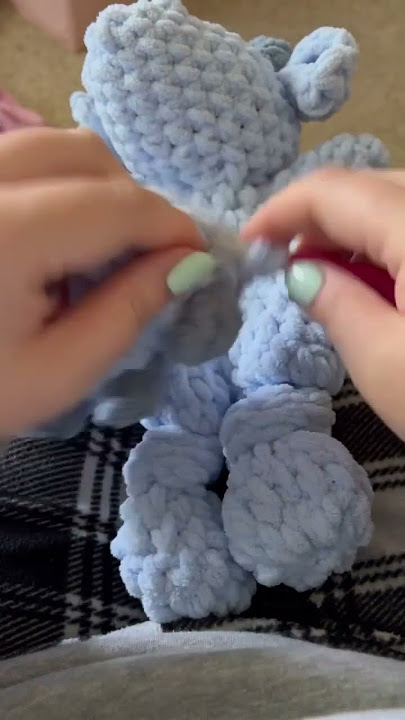 🦖 🧶 how to knot a lovey! Crochet Dino! #amigurumi #crochetting