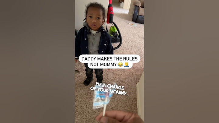 This little boy knows who runs the house 😂
