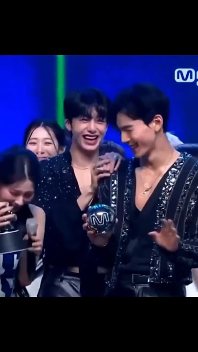 hyungwon again like we know🤣🤣#monstax💗#hyungwon #shownu💗#miyeon#funny #monstax#monbebe#shorts #trend