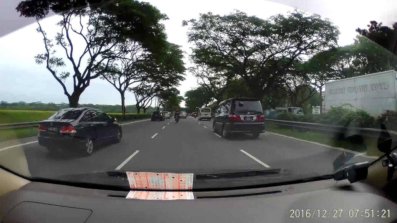 Singapore road rage reckless SJK79Y driver part 2 - YouTube