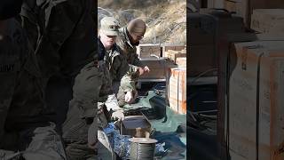 ⚠️ Почему солдаты ЕЛИ взрывчатку C4? 💣 #shorts #армия #история