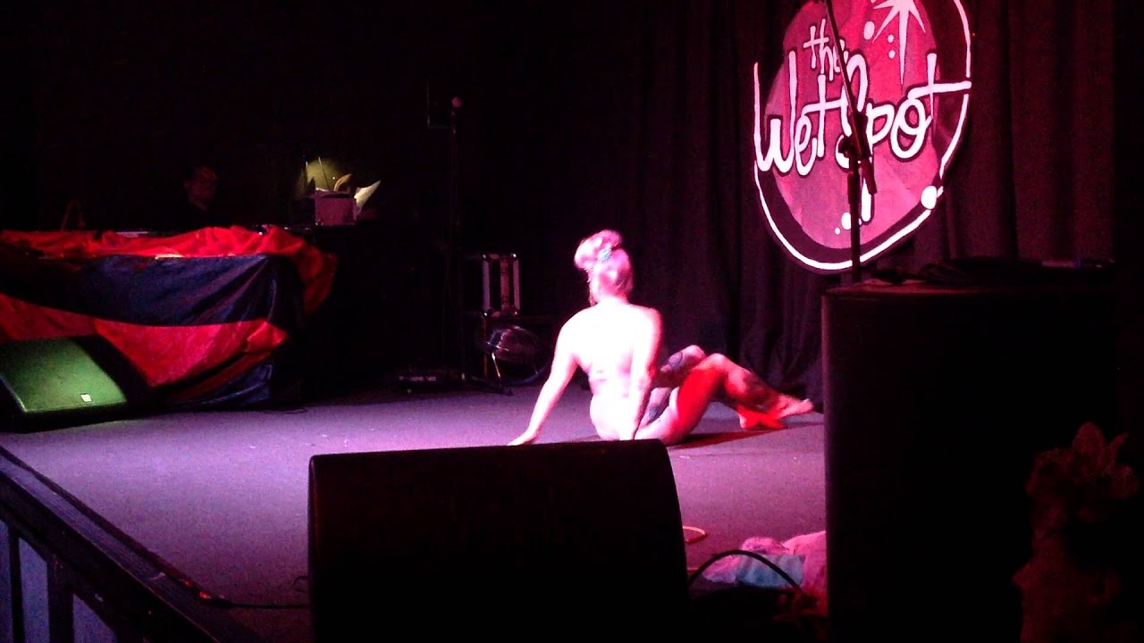 Daisy Cutter Burlesque Live At The Wet Spot Leeds Youtube