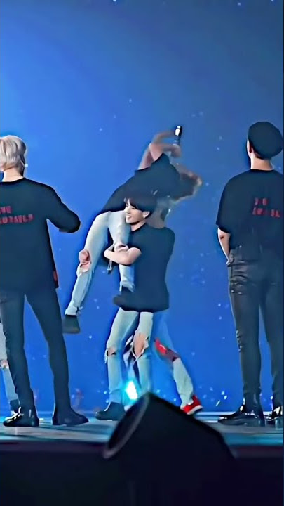 Moment JIN jatuh | ngakak semuanya 😂 | #bts #army #kpop #kimsokjin