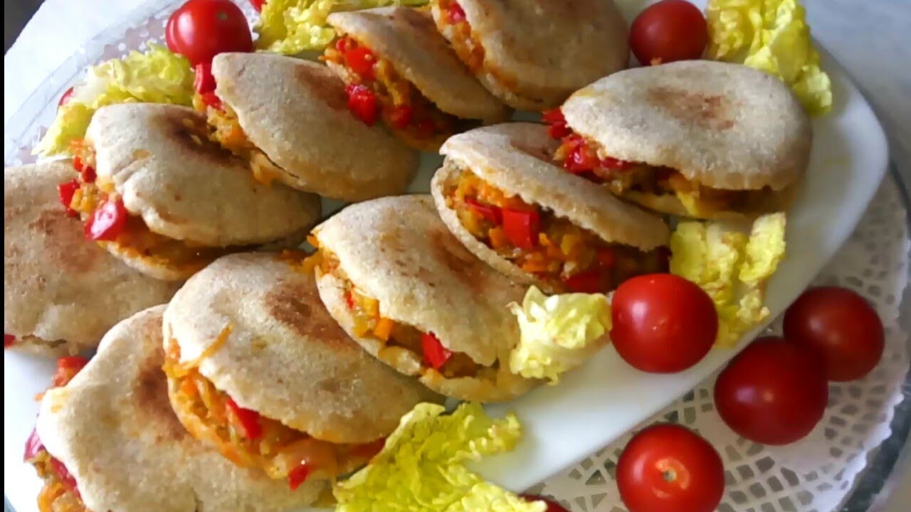 ميني بطبوط بالخميرة البلدية و حشوة  بالخضر صحيةباسرار رطبةو لا اروع 21/5/2019